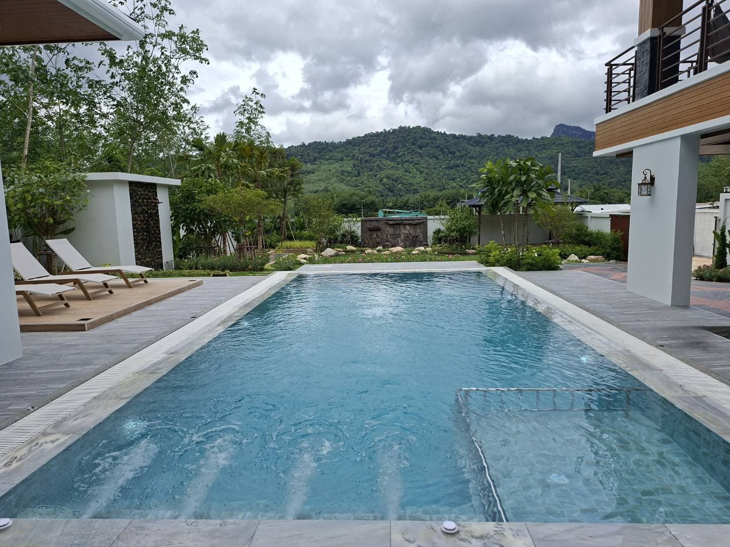 ห้องนอนสไตล์ Modern Villa ในกระบี่